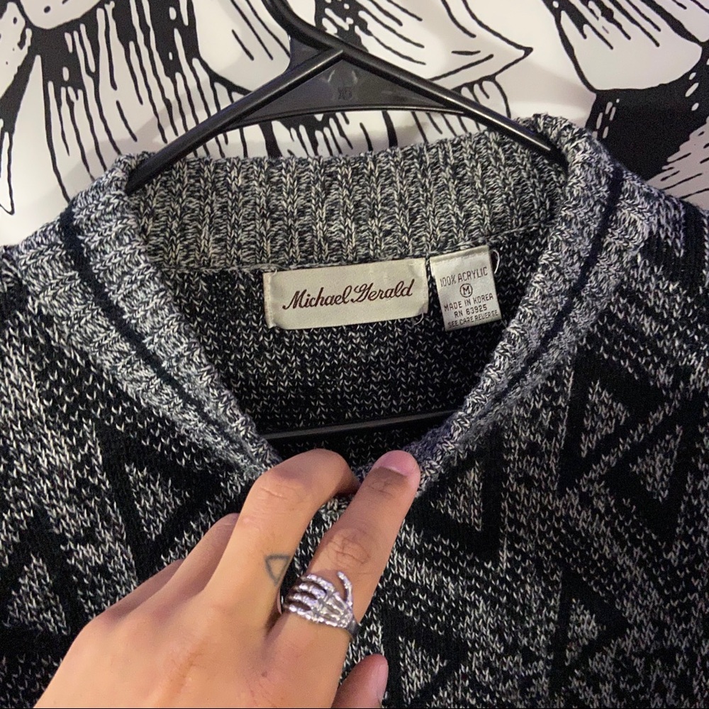 Vintage black and grey triangle sweater